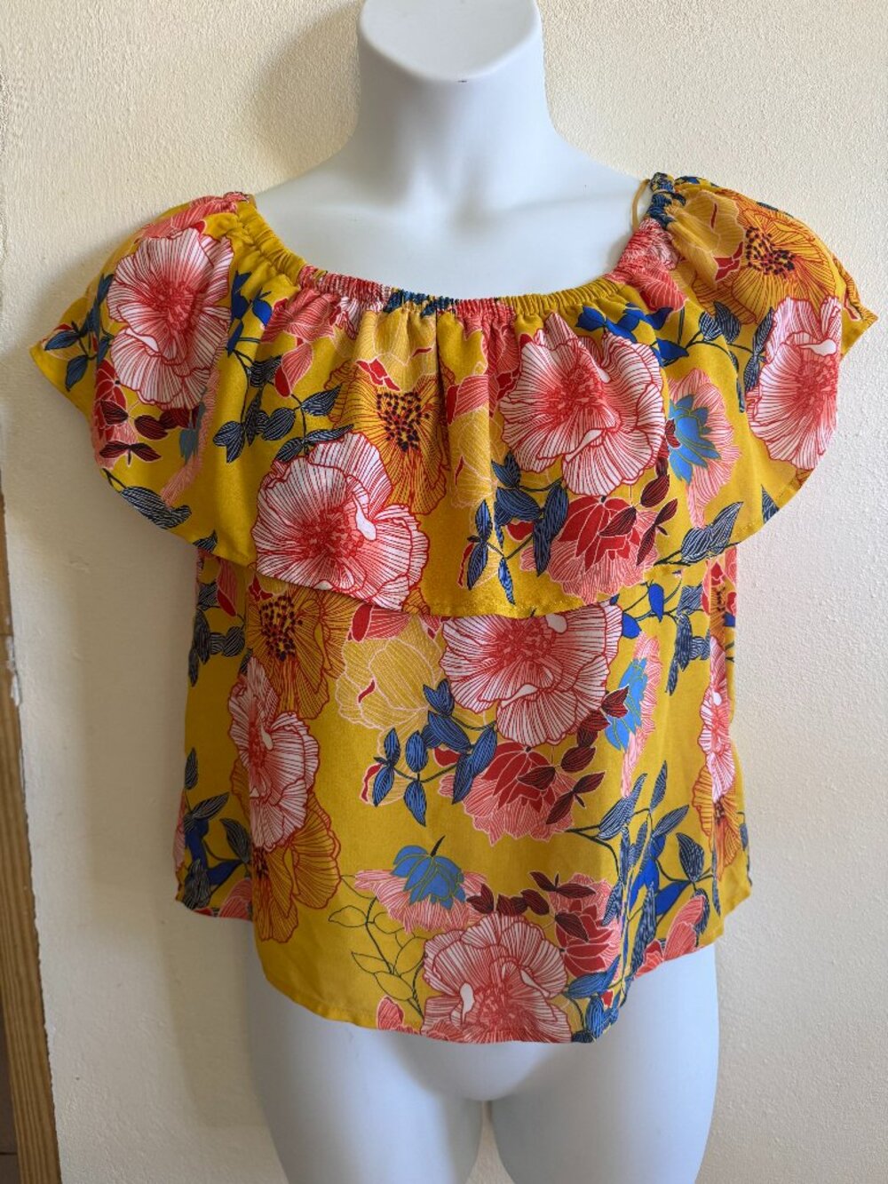 Lily White XS Mustard Floral Off Shoulder Ruffle Blouse